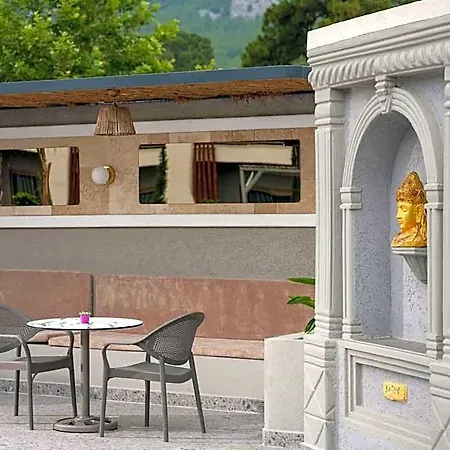 Monk Hotel